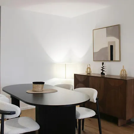 Modern In Near Paris * Vanves